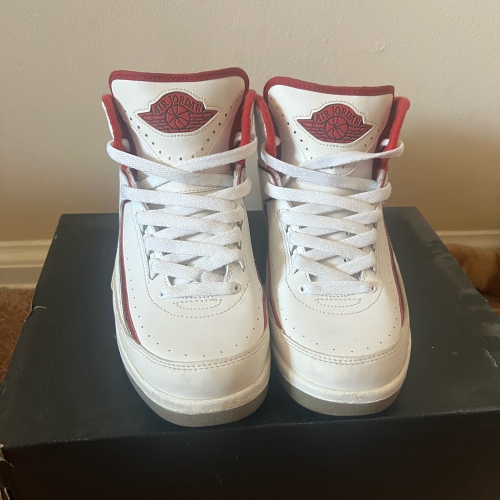 Air Jordan Retro “Fire Red” 2s GS